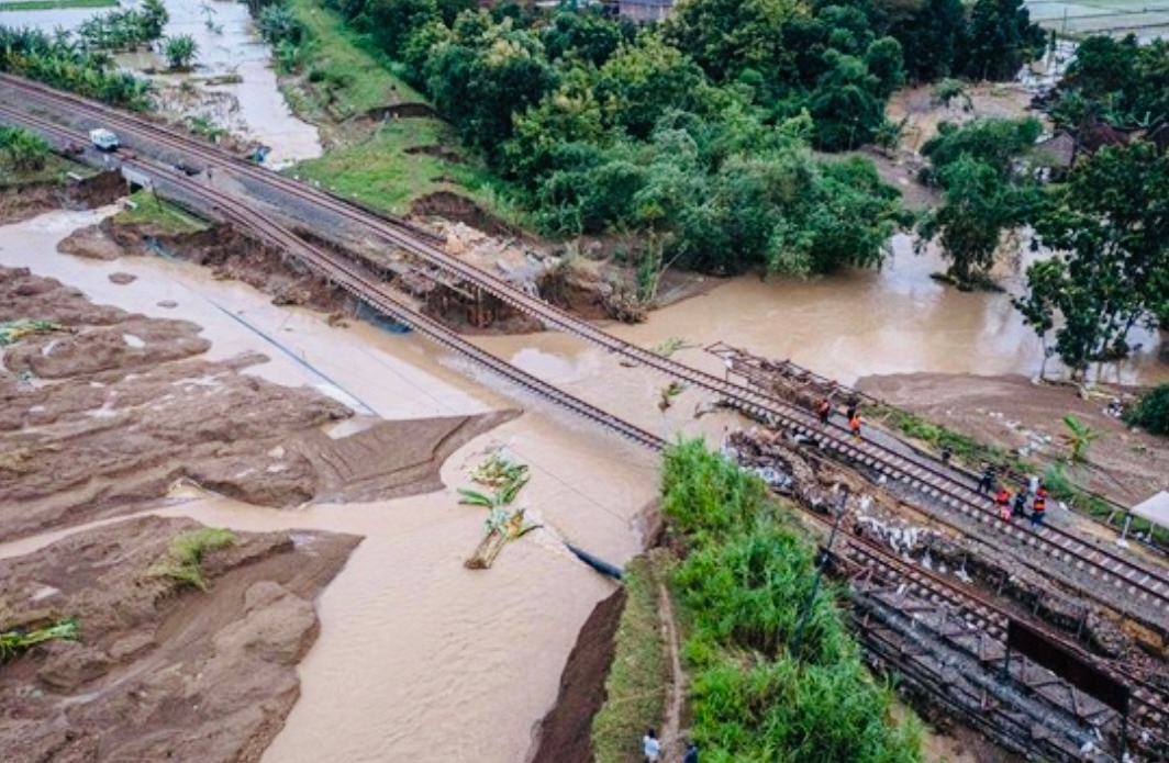 Banjir Rendam 10 Kecamatan di Batang, 7.000 Warga Terdampak