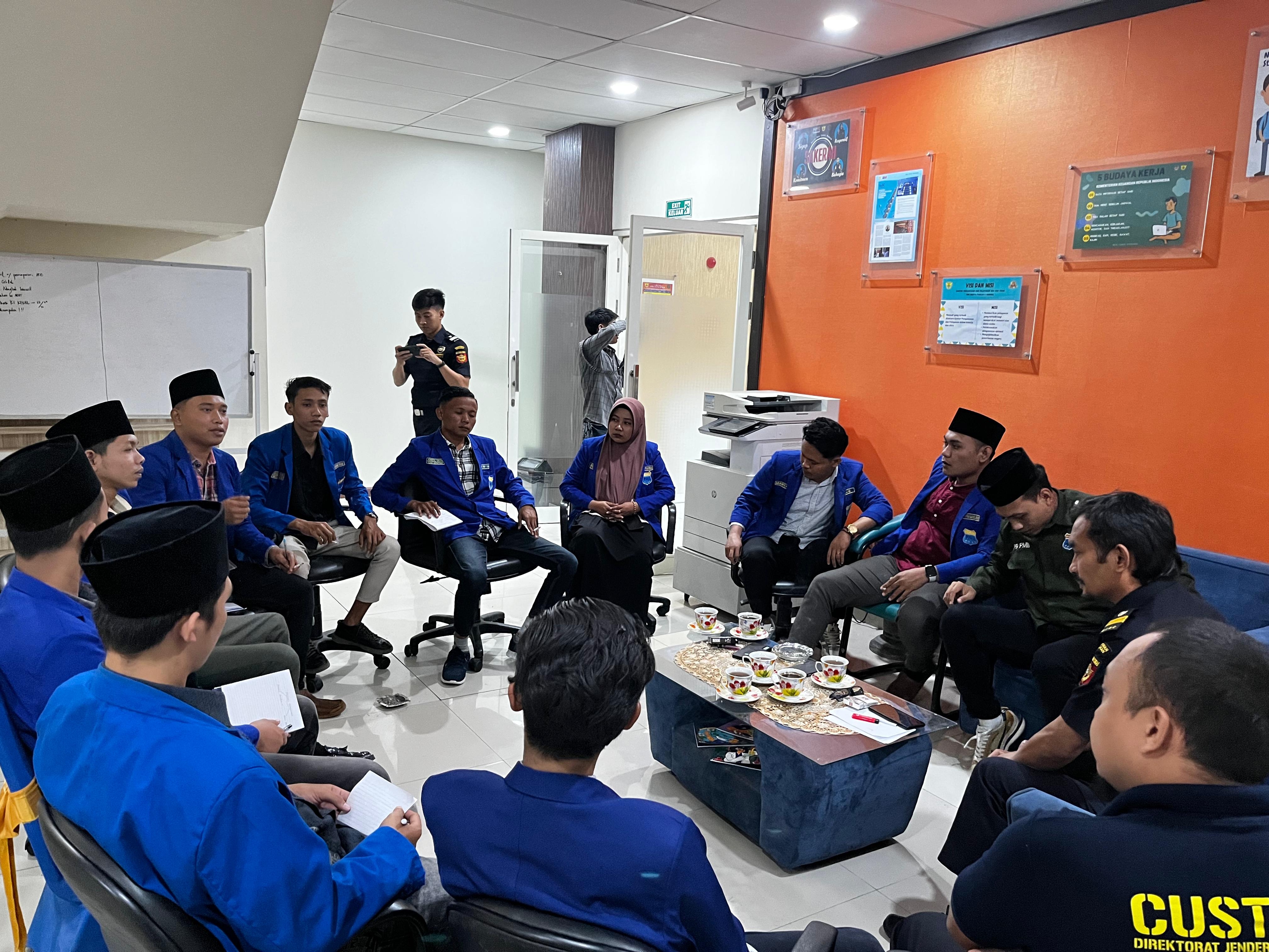 Pengawasan Lemah, PC PMII Pamekasan Berikan 4 Catatan Kritis ke Bea Cukai Madura