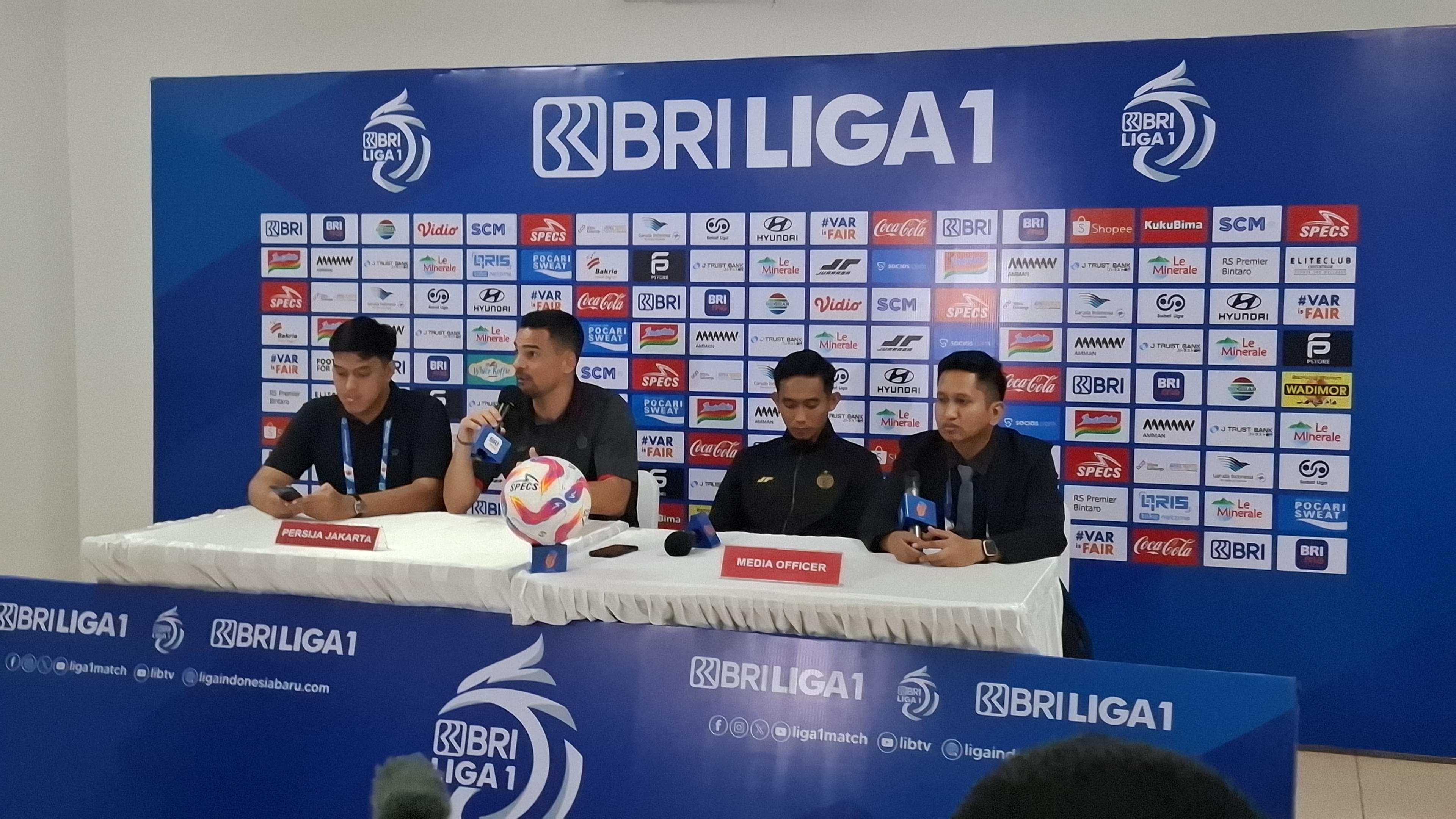 Carlos Pena Sayangkan Persija Jakarta tak Bisa Pertahankan Keunggulan 2 Gol Atas Persib