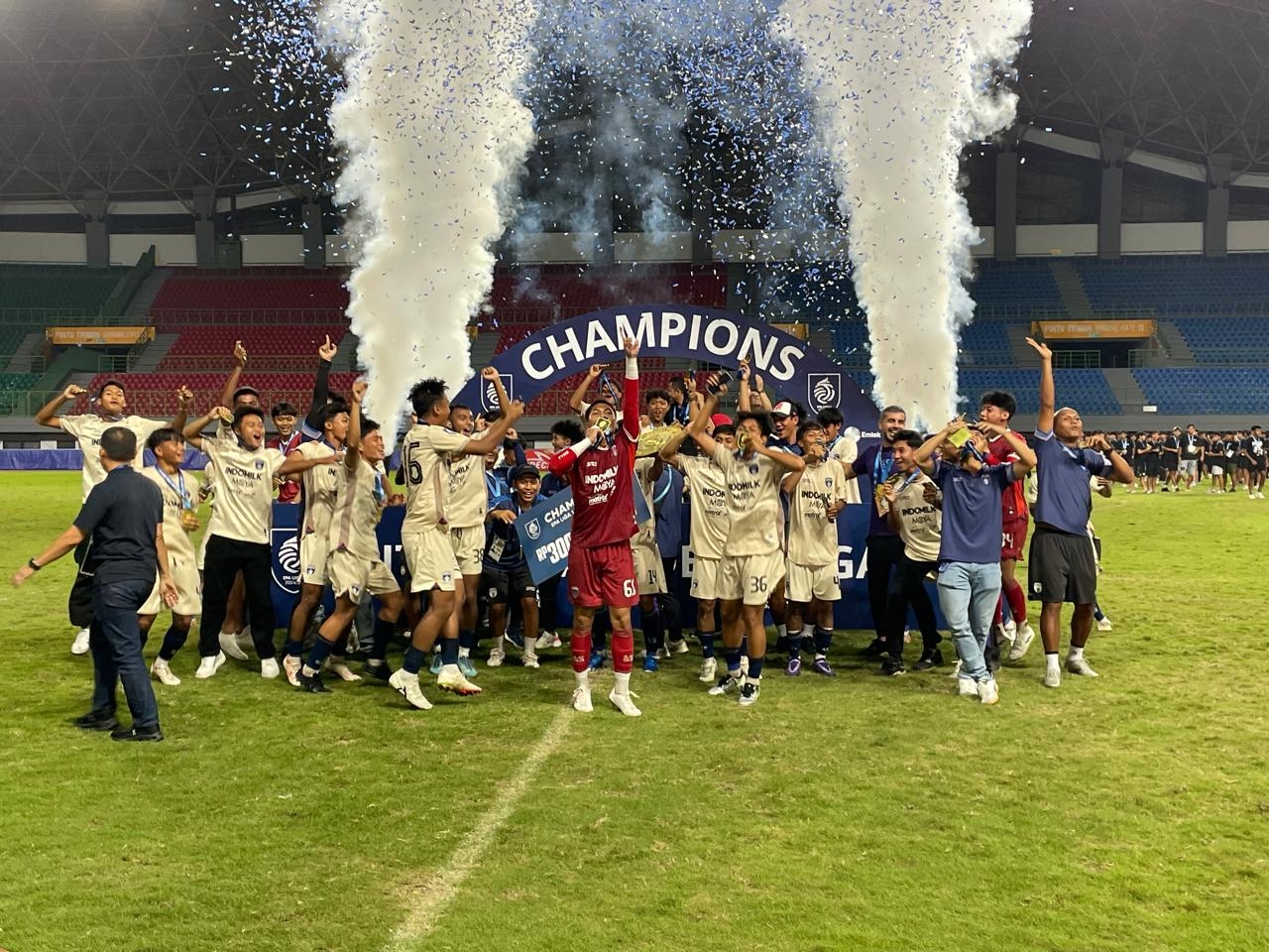 EPA Liga 1: Persita Tangerang Juara U-20, PSM Makassar Kampiun U-18, Borneo U-16 Back-to-Back