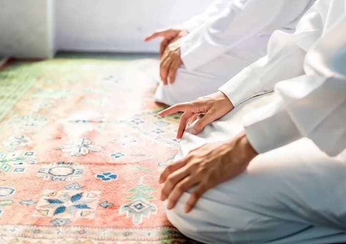 Tata Cara Salat Tarawih di Rumah dan Keutamaannya