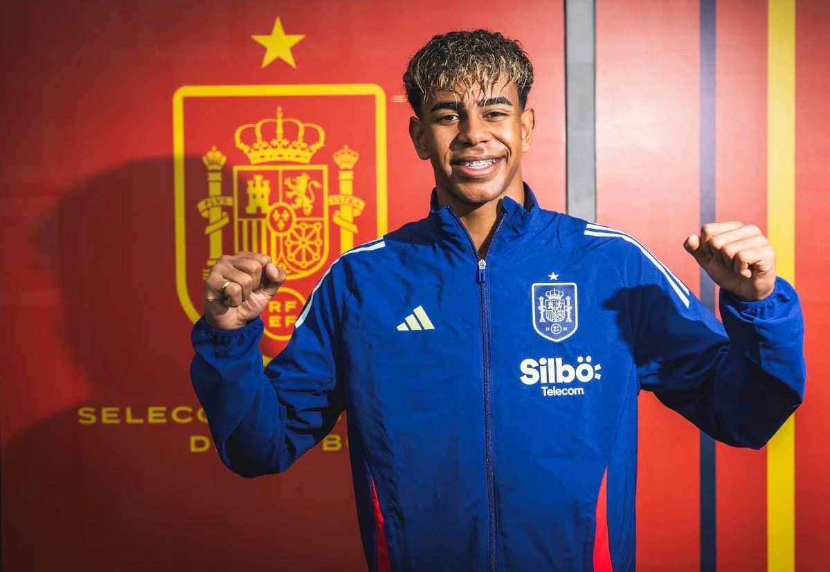 Lamine Yamal: Liga Champions Lebih Spesial Saat Ini, tapi Target Kami Treble