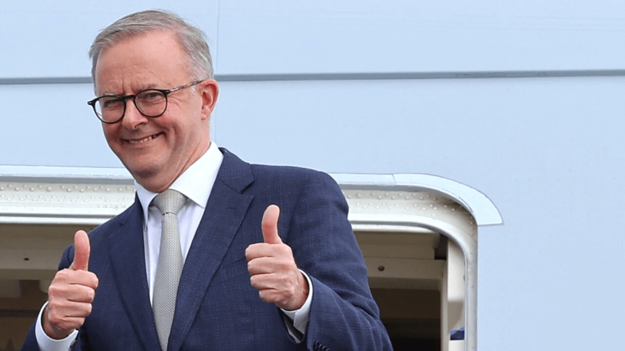 Dampak Tarif AS, PM Australia Berharap Bertemu Trump