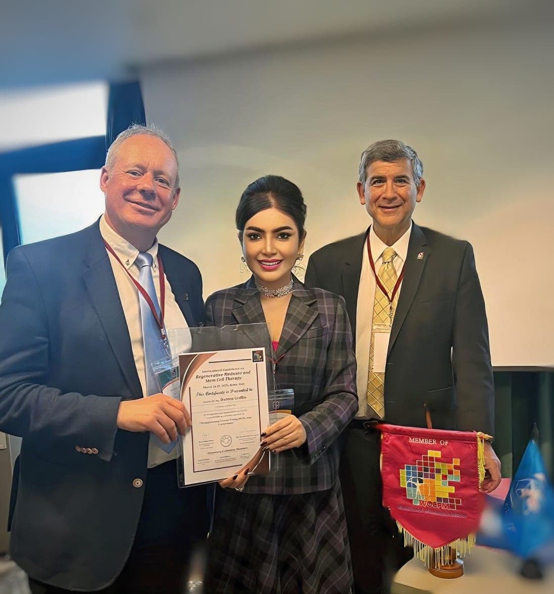 Profesor Deby Vinski Pimpin Kongres Internasional Kedokteran Regeneratif di Roma, Italia