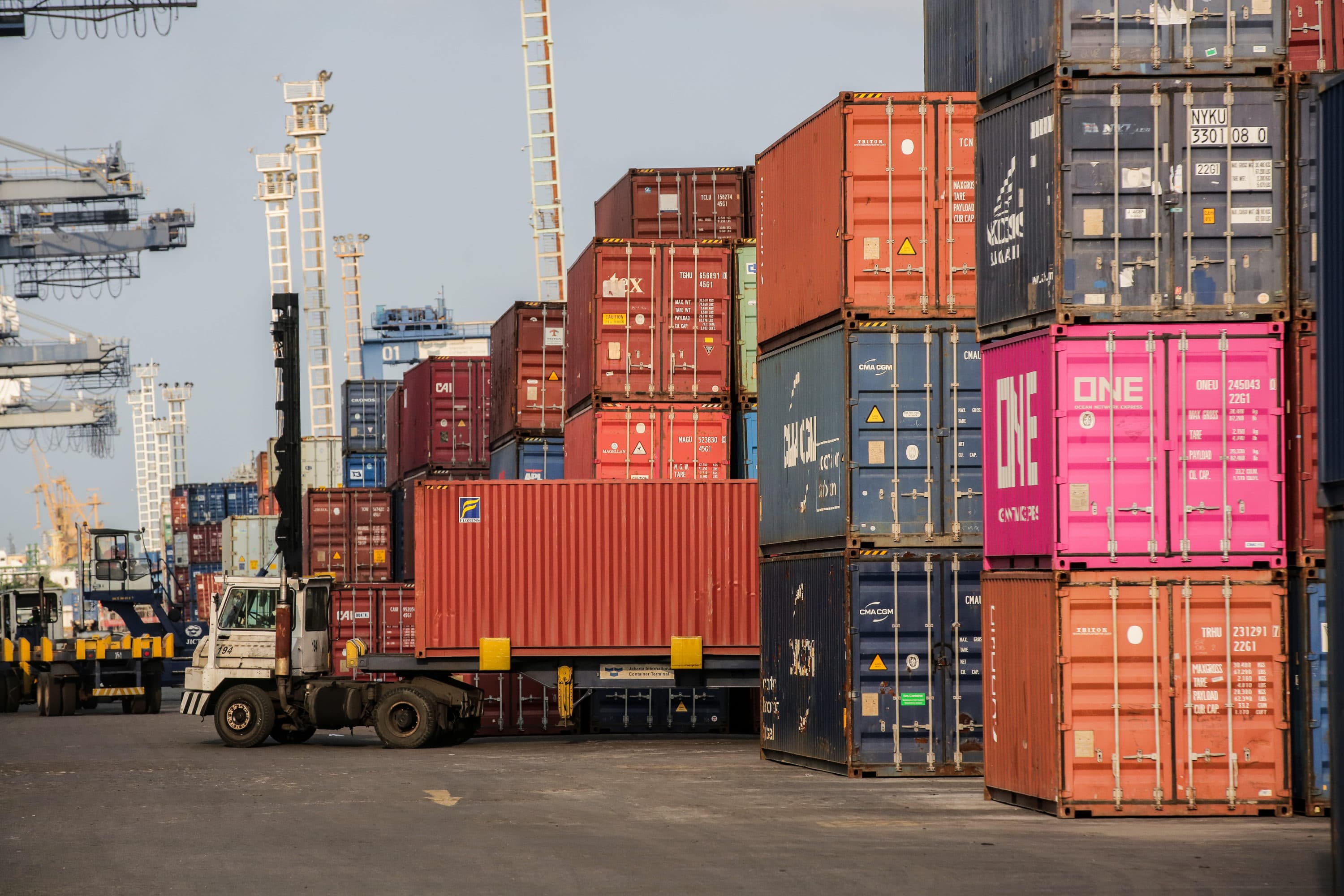 Bagaimana Dampak Perdagangan Internasional Positif dan Negatif bagi Kehidupan Negara? Inilah Jawaban Berdasarkan Teori serta Fakta yang Akurat