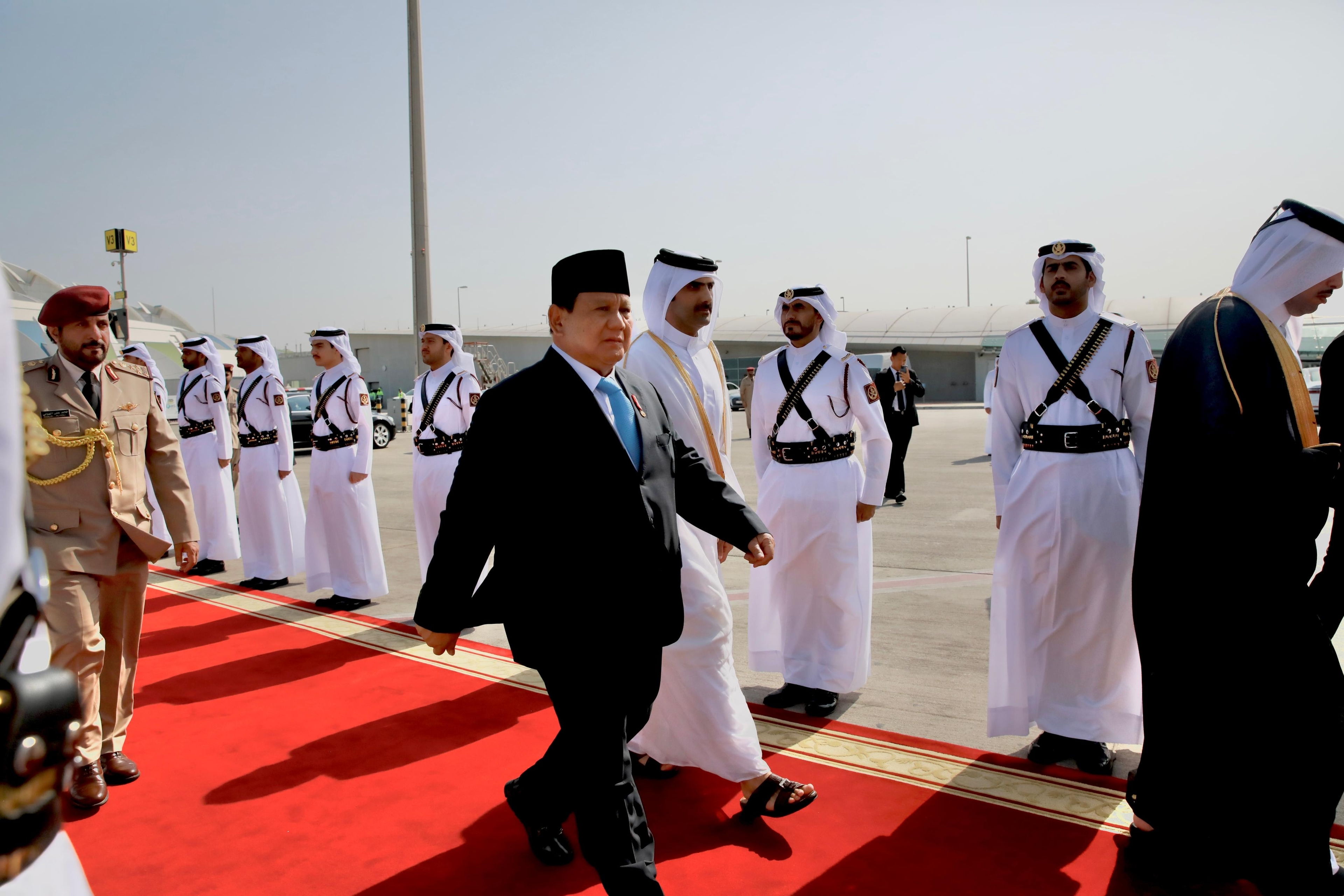 Dari Qatar, Prabowo Terbang ke Yordania untuk Bertemu Raja Abdullah II