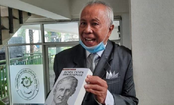 Jadi Saksi, OC Kaligis Ngaku Kenal dengan Makelar Kasus Zarof Ricar
