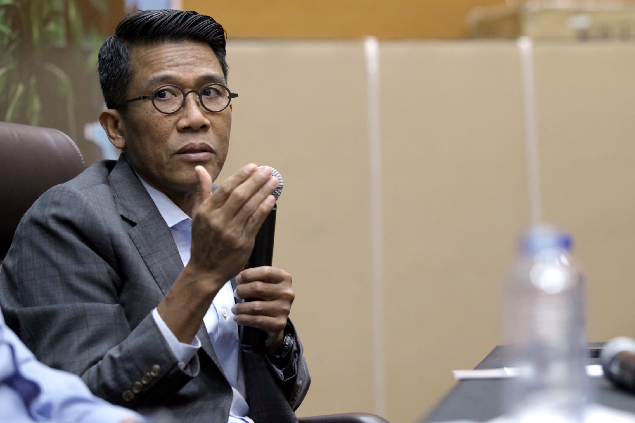 DPR Setujui Kenaikan Target Cukai 2026, Emas dan MBDK Jadi Andalan