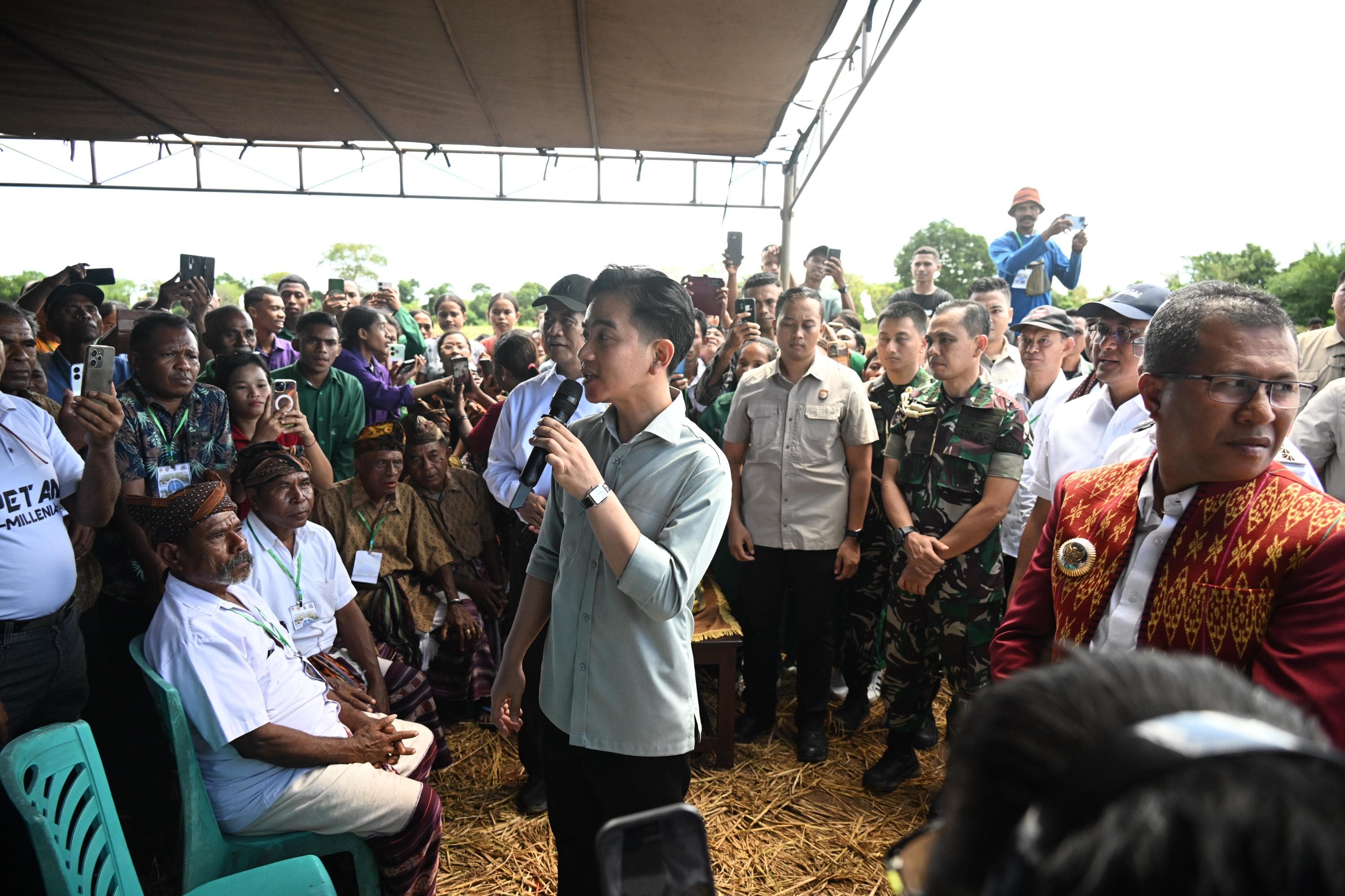 Gibran Tampung Keluhan Petani di Kupang, Soroti Masalah Pertanian hingga Kesejahteraan