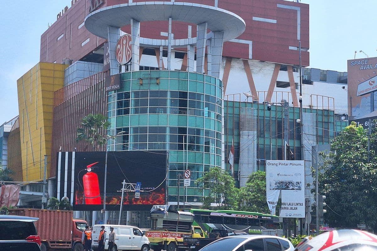 Pluit Junction Mal Ditutup Sementara, Bakal Jadi Pusat Kendaraan Listrik Nasional
