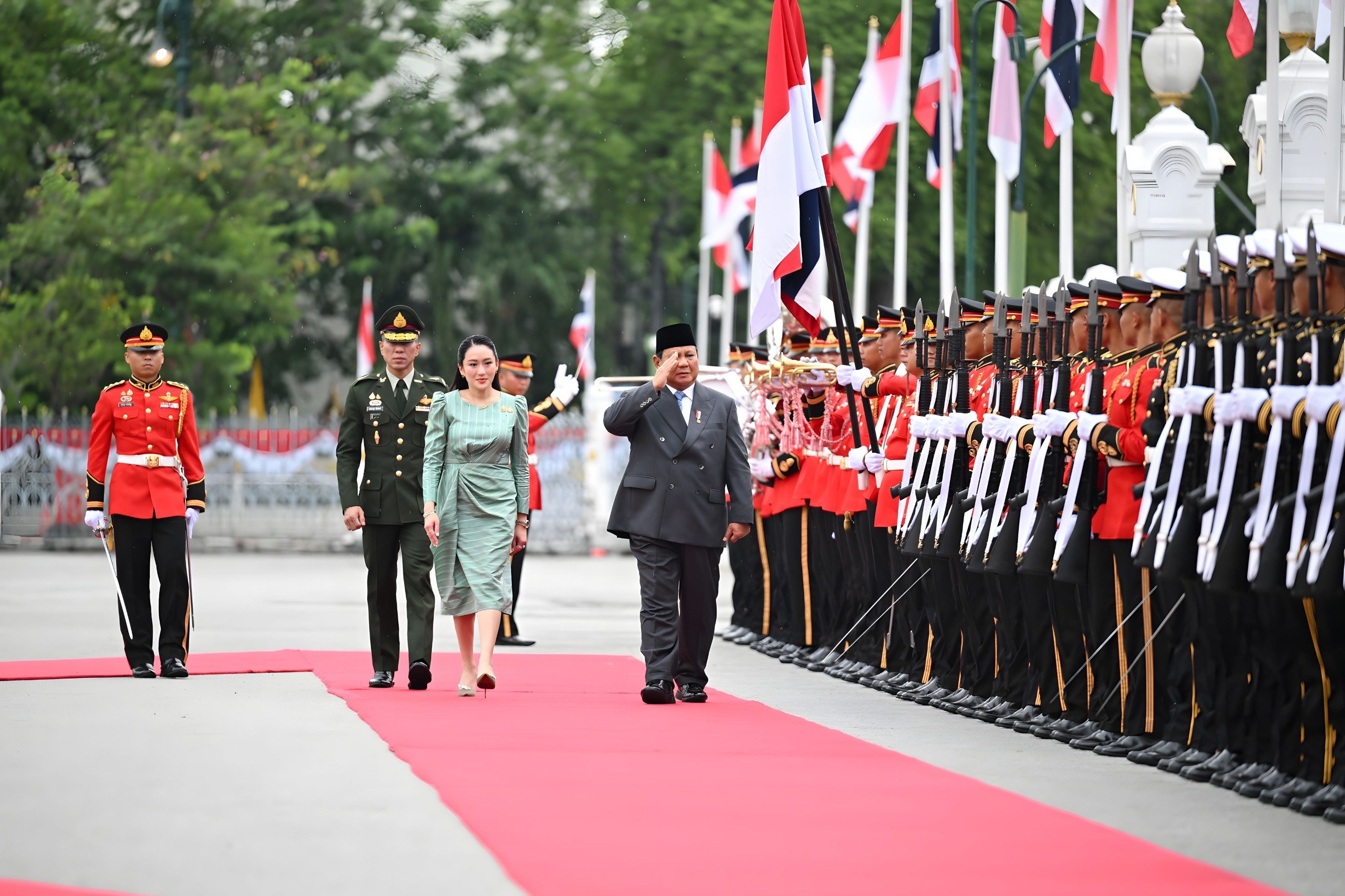 Tiba di Government House Bangkok, Prabowo Disambut Hangat Oleh PM Thailand