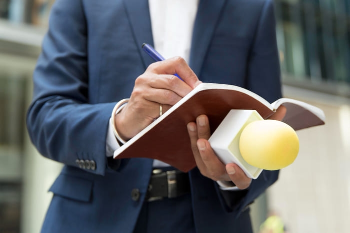 Bagaimana Cara Mengevaluasi Isi dalam Teks Anekdot? Inilah Penjelasan yang Akurat