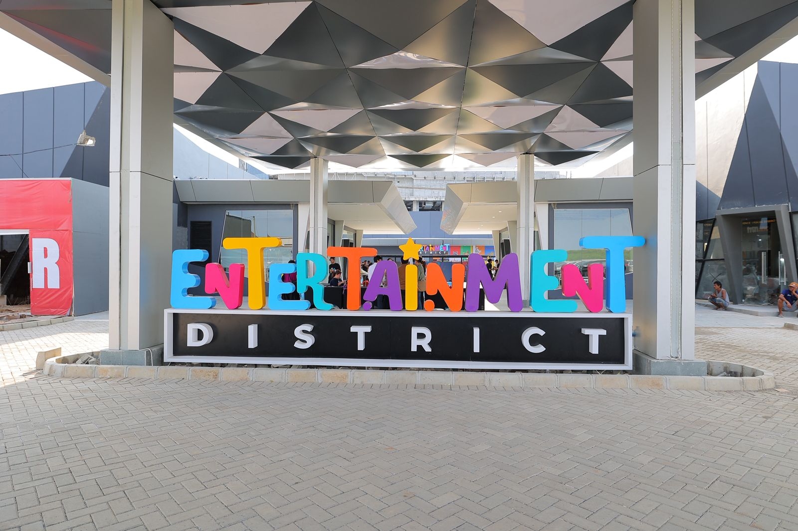 Entertainment District PIK2: Surga Baru untuk Pecinta Hiburan Urban