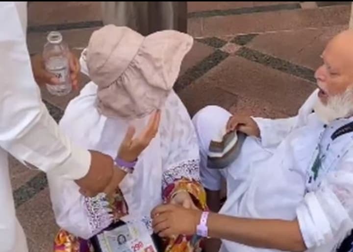 Emak-Emak Jemaah Haji Asal Indonesia Jadi Sorotan Usai Gercep Tolong Pria Lebanon Alami Serangan Jantung