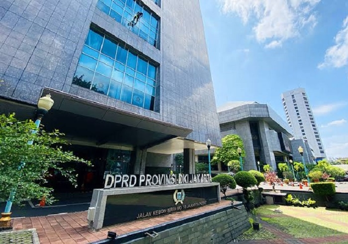 Anggaran Rp95 Miliar Tapi Gedung Sekolah Masih Bocor, DPRD Jakarta Bongkar Dugaan Kejanggalan Proyek