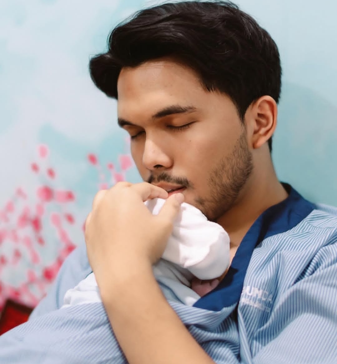 Thariq Halilintar dan Aaliyah Massaid Pilih Tak Pamerkan Wajah Anak