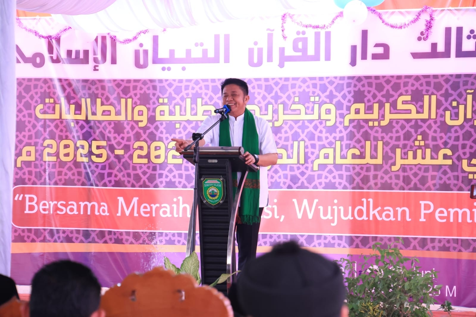 Wisuda Akbar Ponpes At Tibyan: Herman Deru Titipkan Masa Depan Sumsel pada Para Hafidz