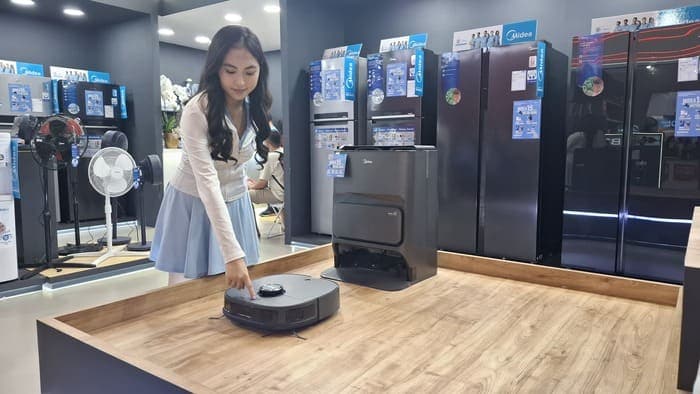 Bersih Total Tanpa Ribet! Midea V12 Hadir Sebagai Solusi Canggih untuk Area Tersembunyi di Rumah