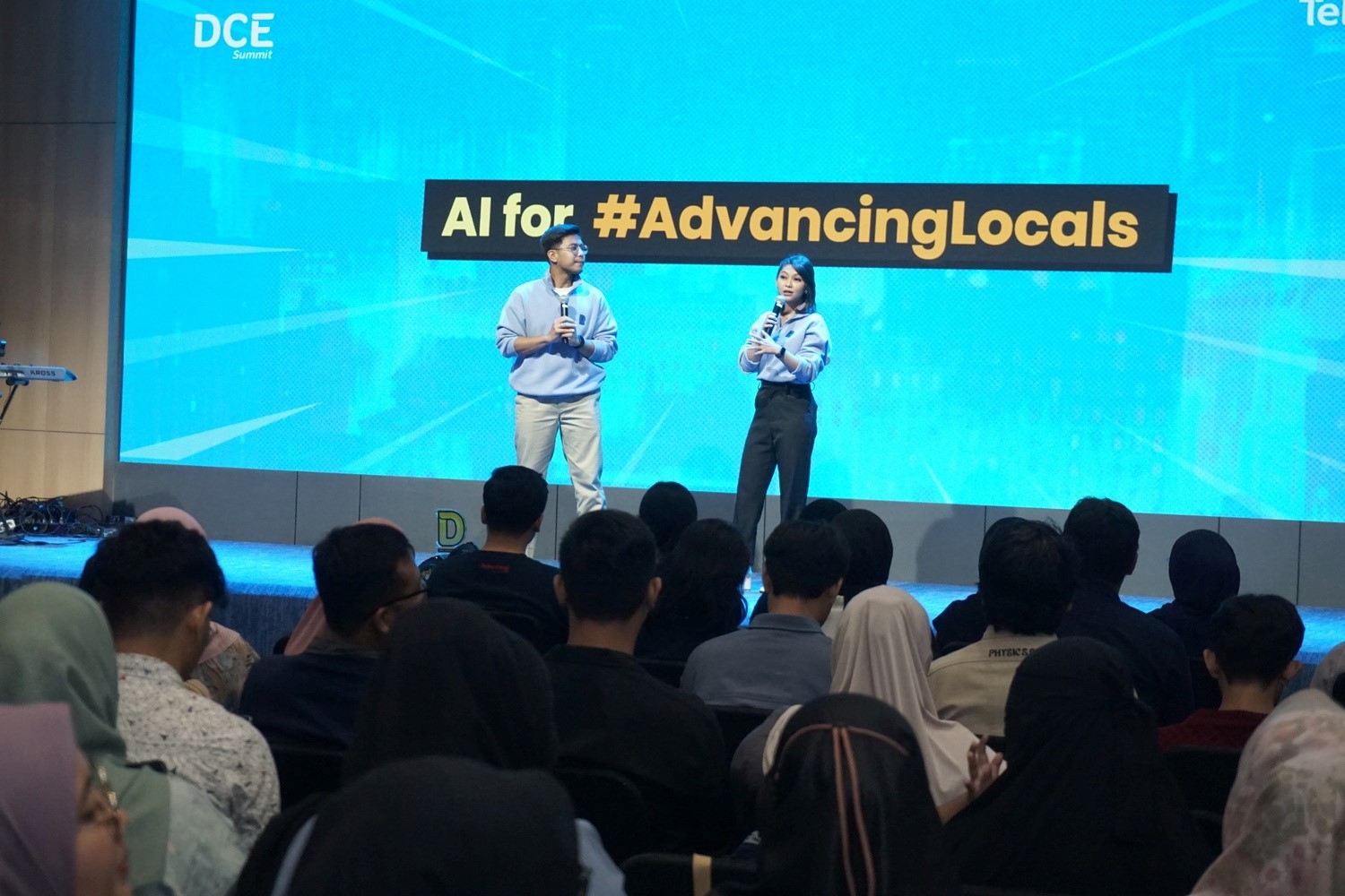 Telkomsel Ajak UKM Lokal Canggih dengan AI di Digital Creative Entrepreneurs (DCE) Summit 2025