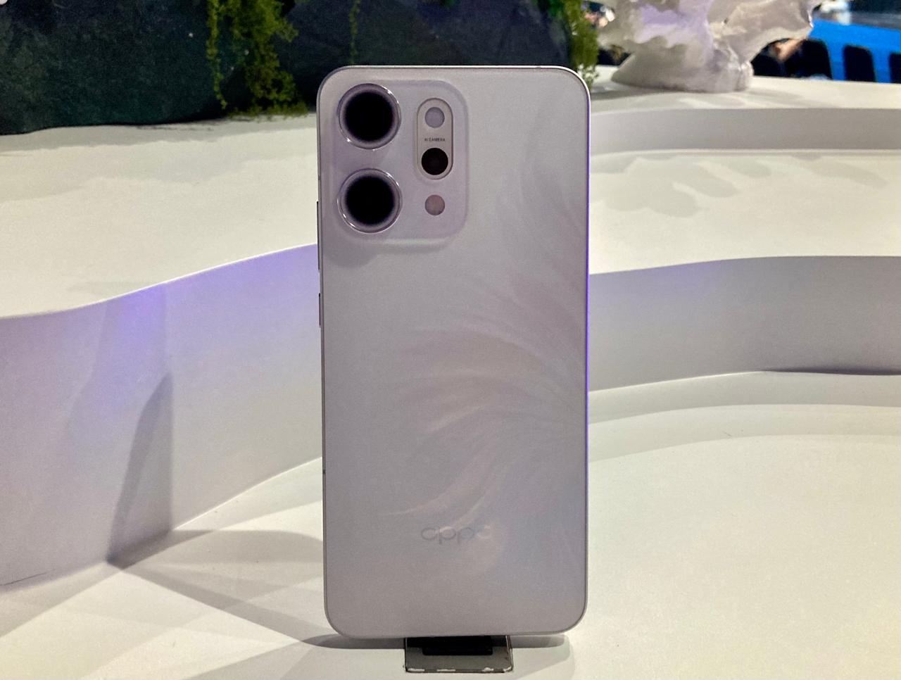 OPPO Reno14 Pro Bakal Jadi Smartphone Pertama dengan Chip MediaTek Dimensity 8450