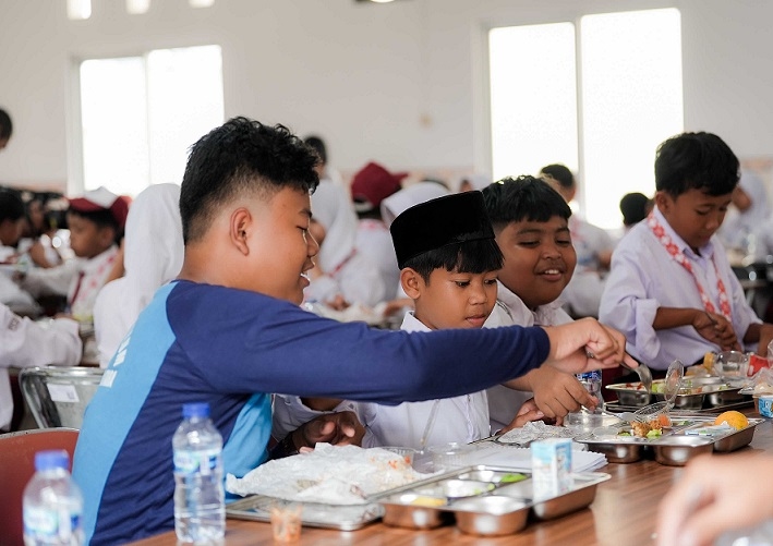 Program MBG Mulai Jangkau Sekolah Rakyat, Sehari Tiga Kali Makan dan Dua Kali Kudapan