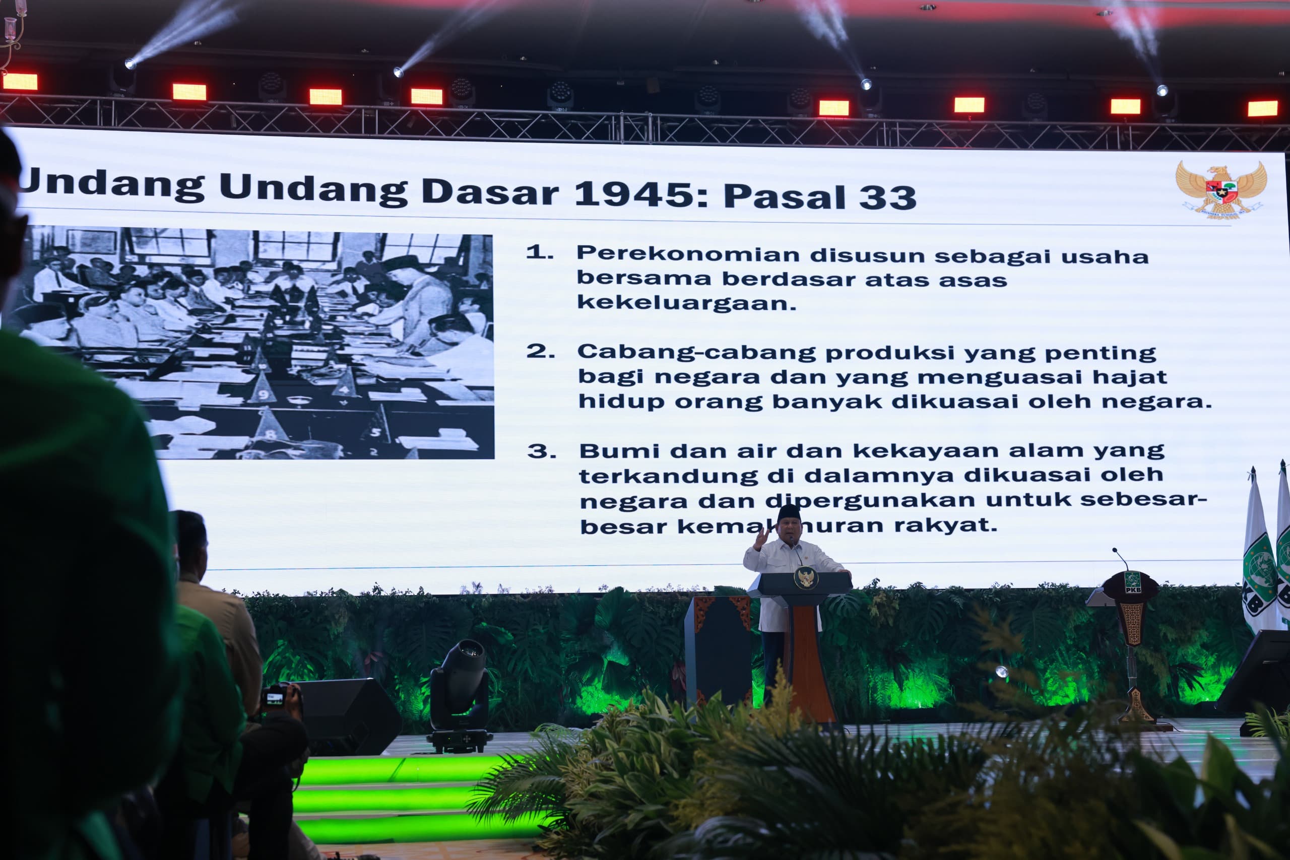 Prabowo Kritik Ekonomi Neolib: Bilang Kekayaan Akan Netes ke Bawah, Nyatanya 200 Tahun Enggak Netes-Netes