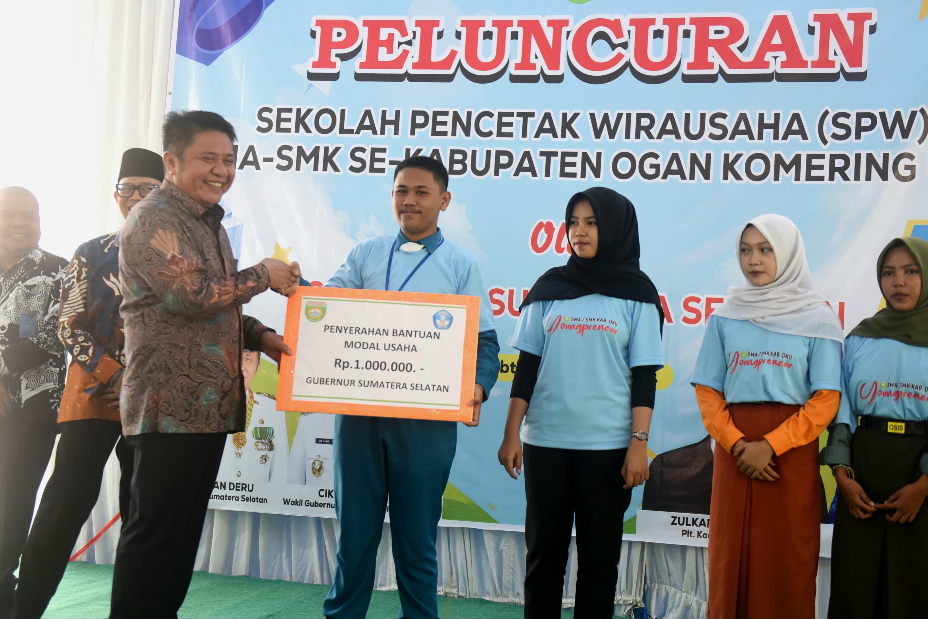 Herman Deru Dorong Siswa SMK Se-OKU Jadi Wirausaha Inovatif, Kreatif, dan Berintegritas