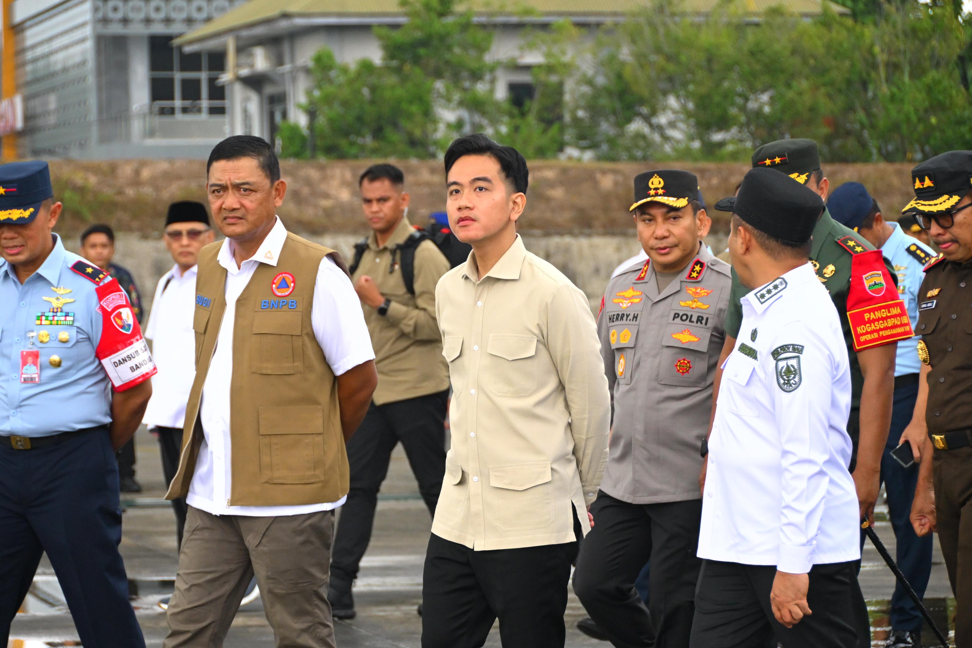 Tinjau Posko Karhutla Pekanbaru, Gibran Dorong Penegakan Hukum dan Penanganan Terpadu