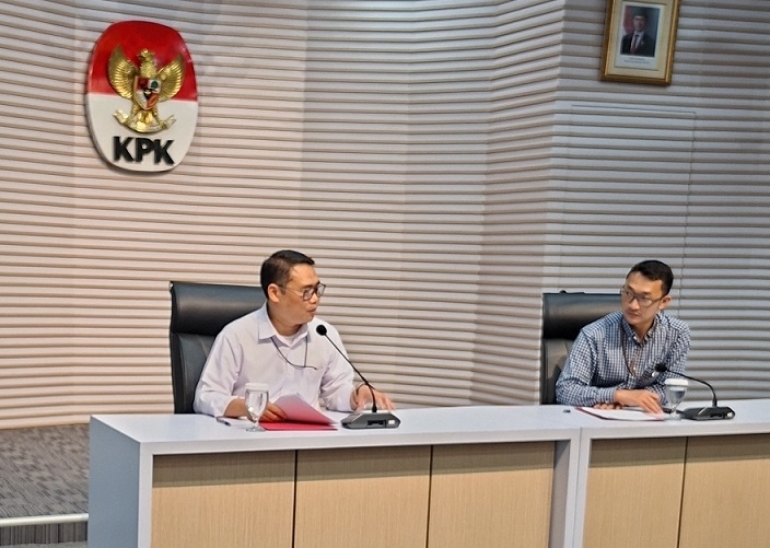 KPK Tahan Dua Mantan Petinggi Pertamina dalam Kasus Korupsi Pengadaan LNG