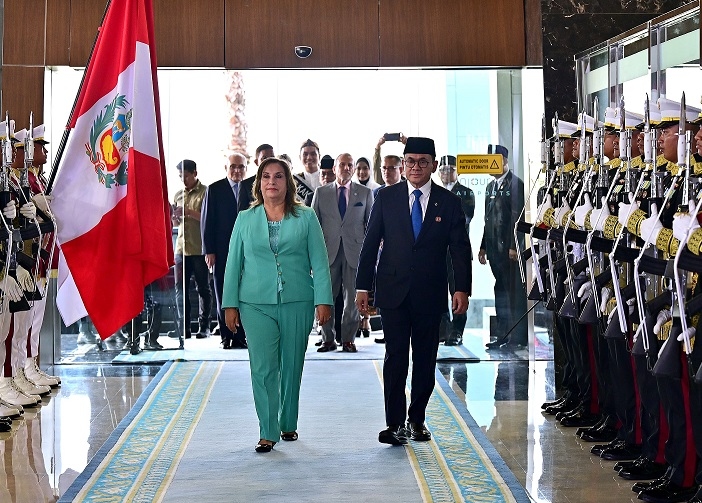 Balas Kunjungan Prabowo, Presiden Peru Dina Boluarte Tiba di Indonesia