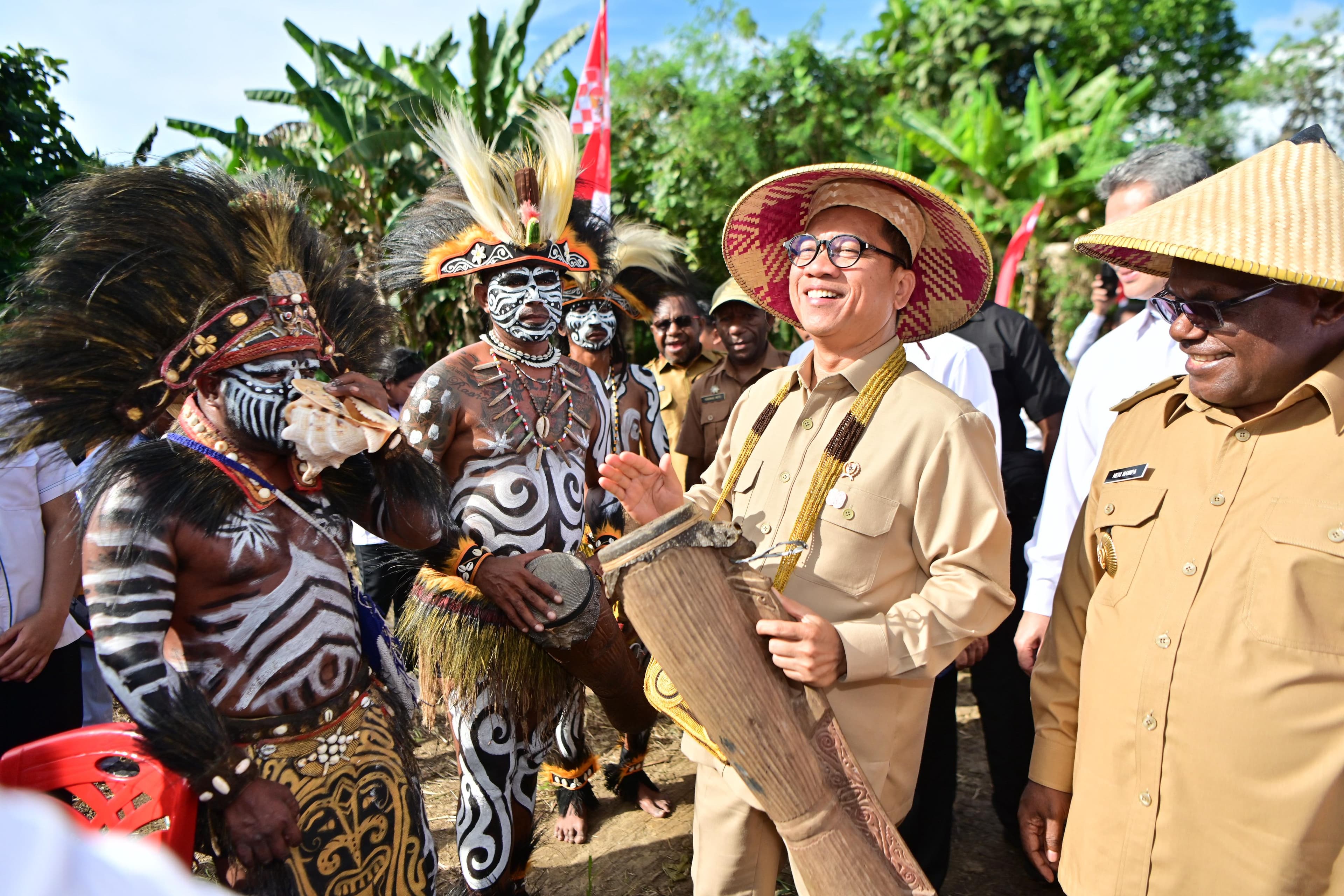 Genjot Ekonomi Papua, Mendes Ingin Sinergikan Program TEKAD dan Kopdes Merah Putih