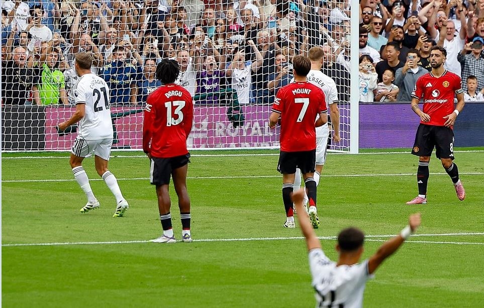 Fulham vs Man United Imbang, Kebiasaan Lama Setan Merah Terulang Lagi?