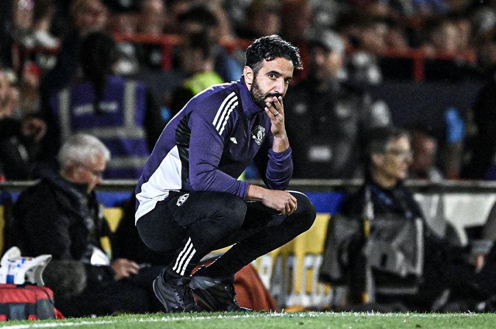 Nyanyian 'Dipecat Besok Pagi' Mulai Terdengar, Sampai Kapan Ruben Amorim Bertahan?