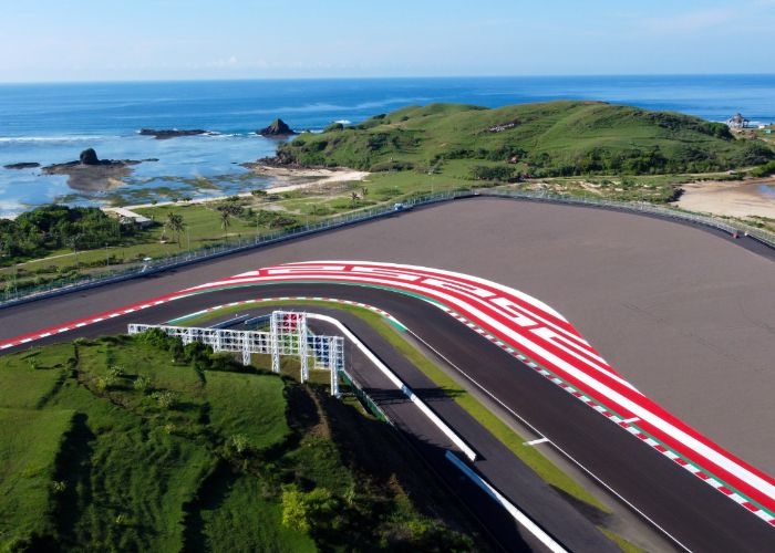 Pertamina Siapkan Pasokan Energi Jelang Pertamina Grand Prix Mandalika 2025