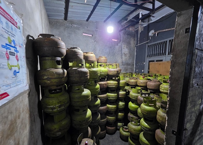 Polda Riau Bekuk Pengoplos Gas LPG Bersubsidi, 603 Tabung Gas Disita