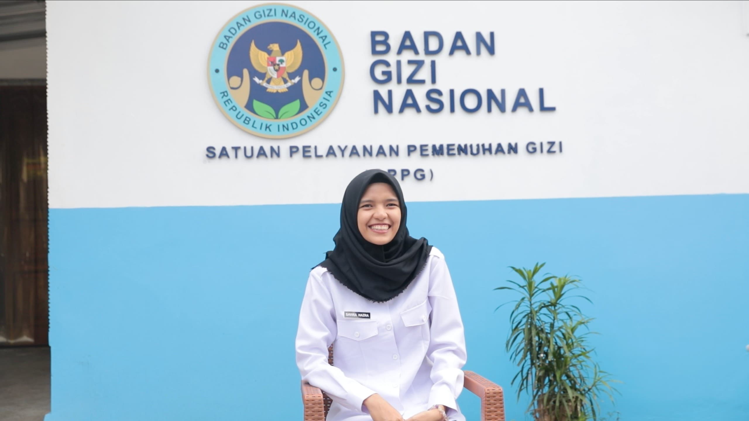 Pelajar Selalu Antusias Sambut Mobil Makan Bergizi Gratis, Petugas SPPG Ikut Bangga