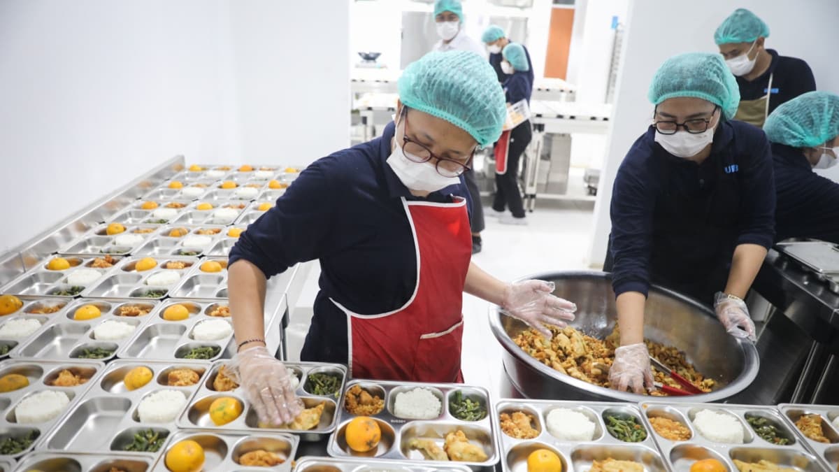 Cegah Kasus Keracunan, Dinkes Jakarta Kebut Sertifikasi 180 Dapur MBG dalam Dua Pekan