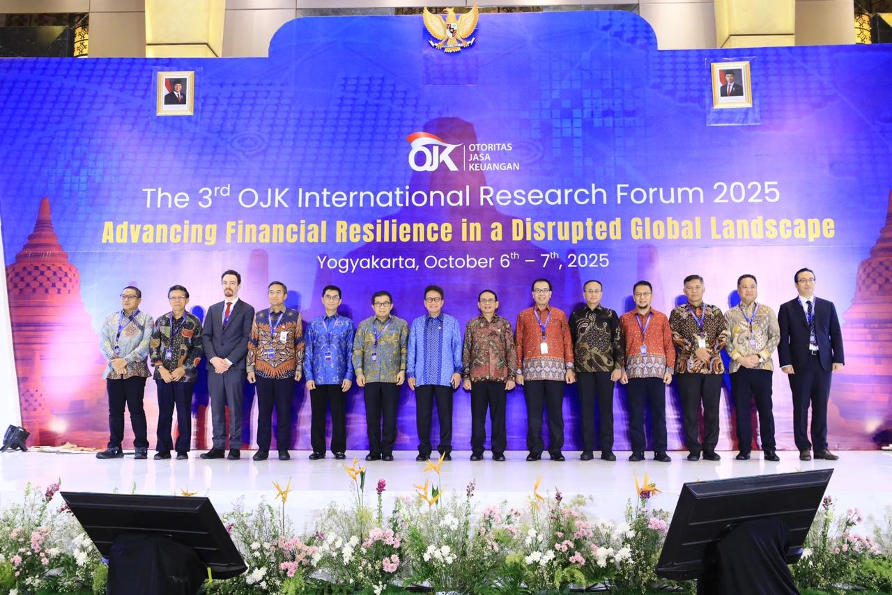 Gelar International Research Forum 2025, OJK Terus Perkuat Ketahanan Keuangan di Tengah Disrupsi Teknologi dan Pergeseran Lanskap Global