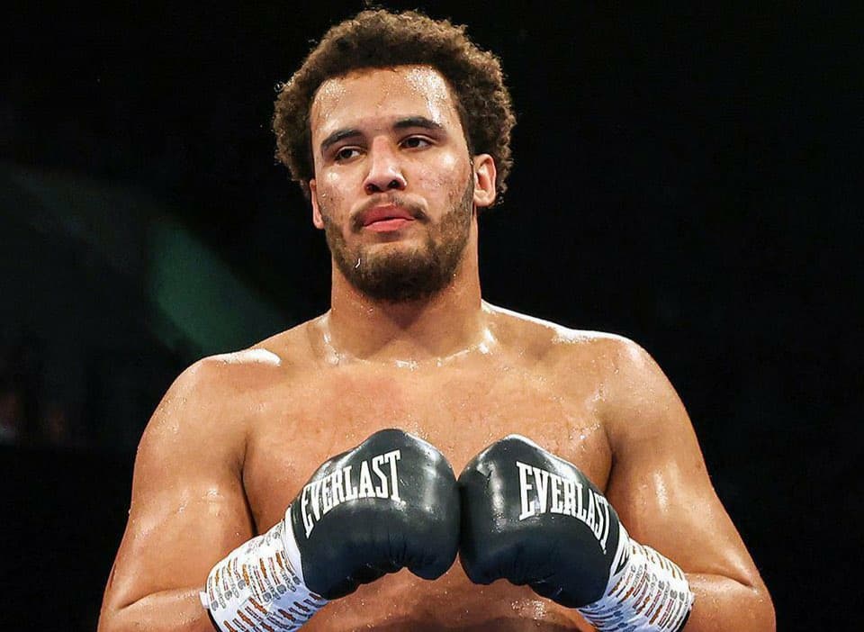 Moses Itauma Resmi Tantang Kubrat Pulev untuk Sabuk Juara Dunia WBA Kelas Berat