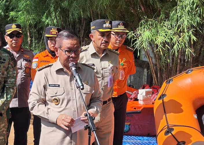 Pramono Anung Sulap Tanggul Jebol Jadi Rusun dan Taman Air Raksa