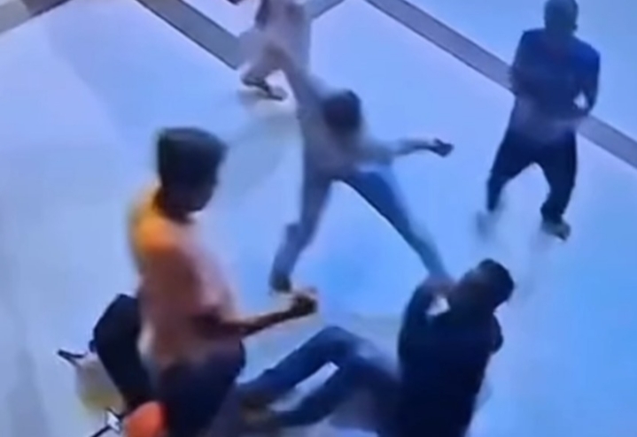Pemuda Dikeroyok Gegara Tidur di Masjid, Ini Hukum Tidur di Masjid dalam Islam