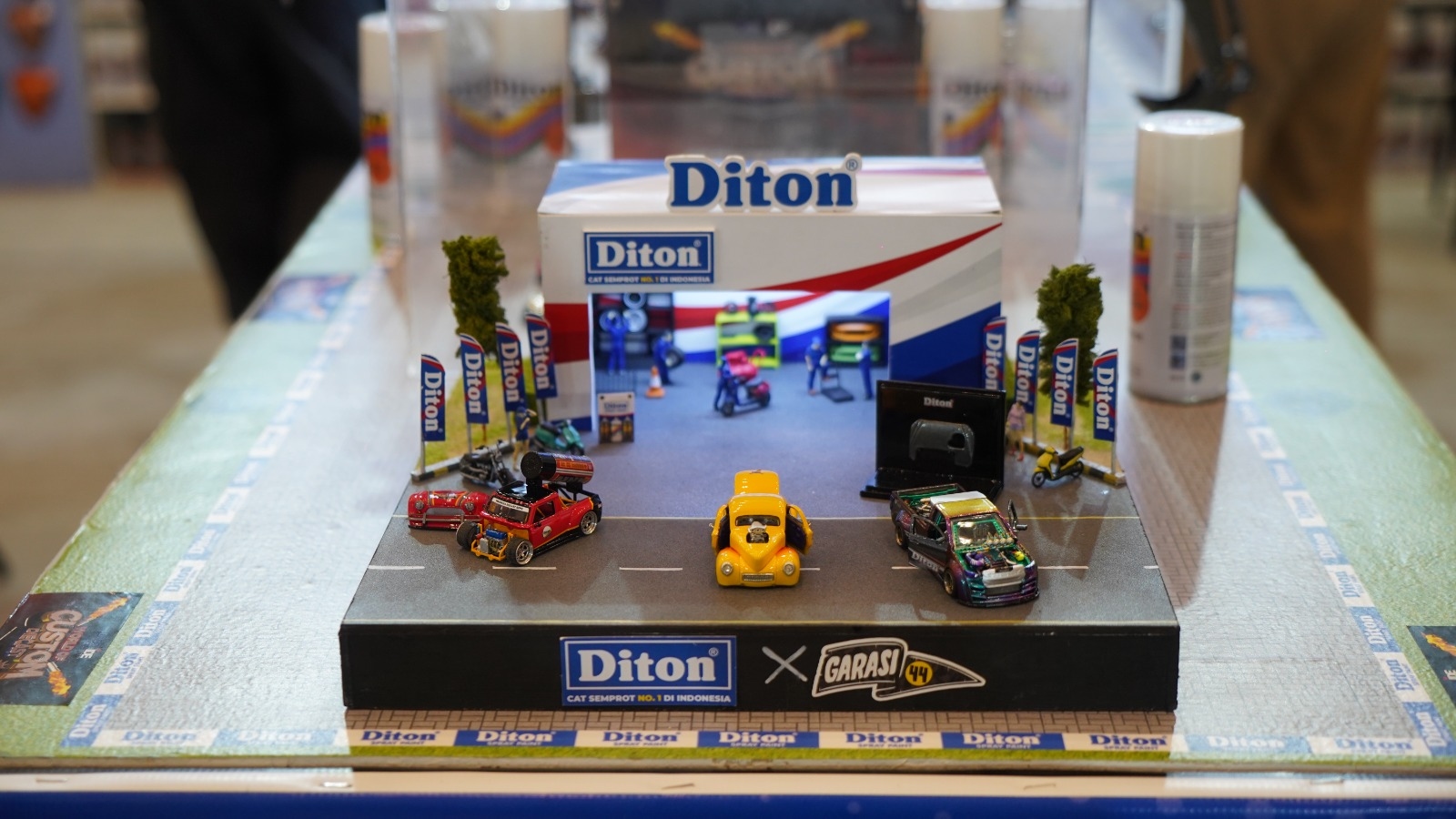 Diton Spray Paint Dukung Kreativitas Komunitas Custom Diecast di Indonesia Diecast Expo 2025