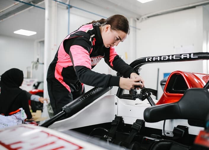 Bernyali Besar, Gazpoll Racing Team Jadikan Amara Angelica Ratu Balap