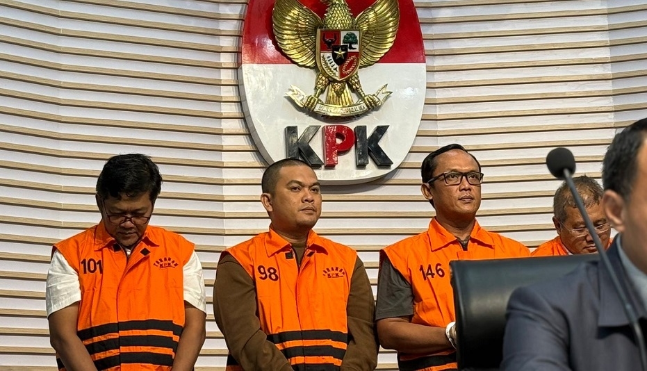 Terjaring OTT, Bupati Lampung Tengah Ardito Wijaya Resmi Ditahan KPK