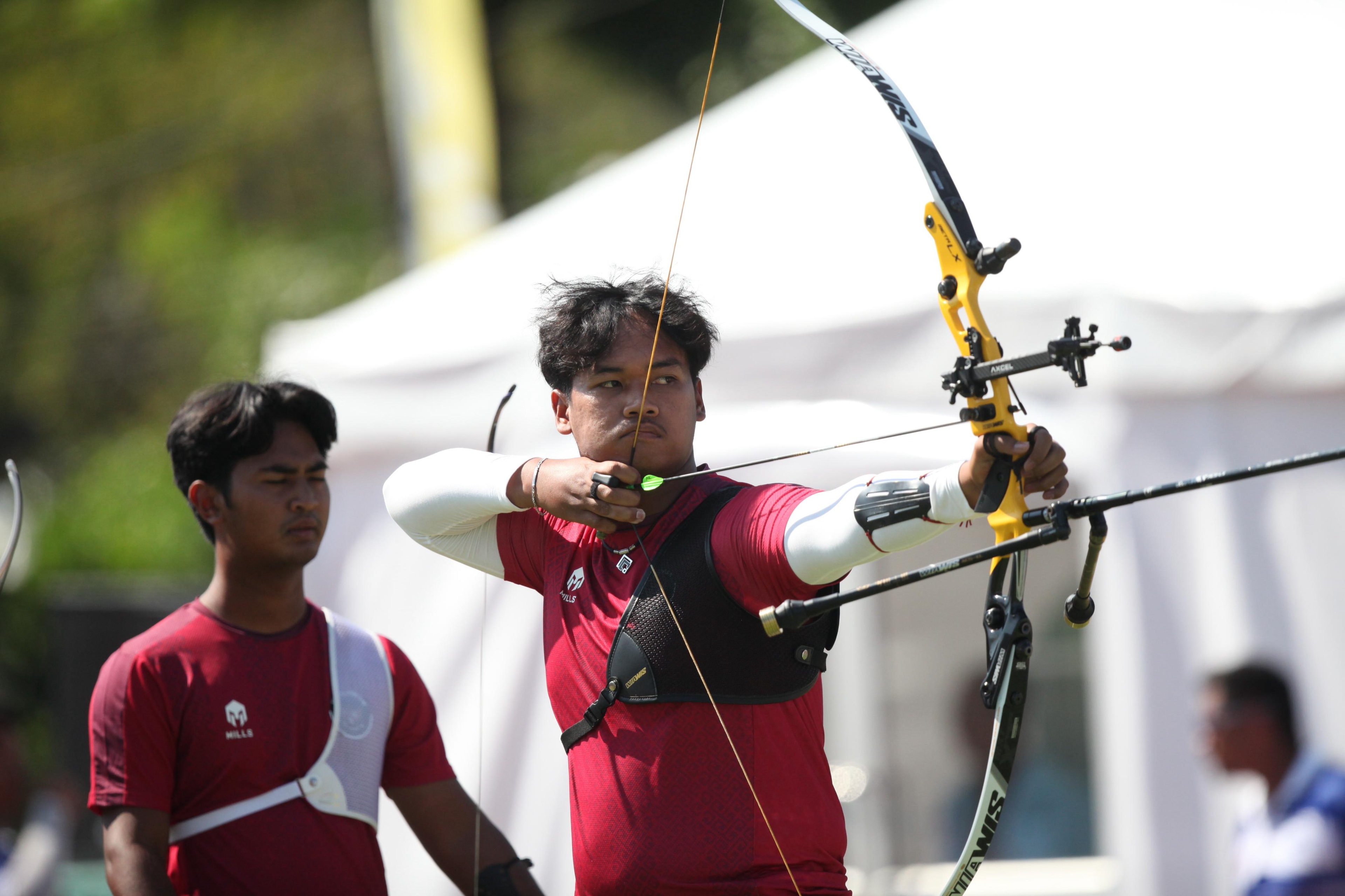 SEA Games: Angin Tak Goyahkan Bidikan, Panahan Indonesia Langsung Sapu Dua Emas Recurve Beregu Putra-Putri