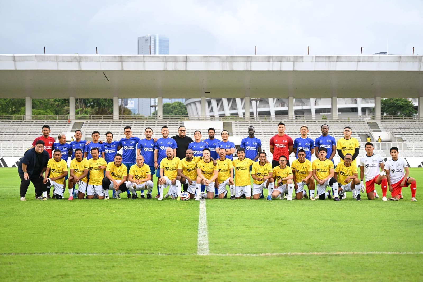 Figur Sepakbola Indonesia Gelar Laga Amal untuk Sumatera, Hasilkan Rp265 Juta