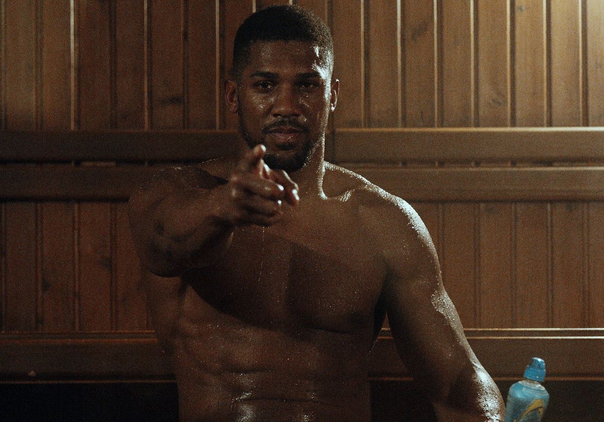 Usai Tumbangkan Jake Paul, Anthony Joshua Dalam Dilema: Pilih Gelar Juara Dunia atau Tyson Fury?