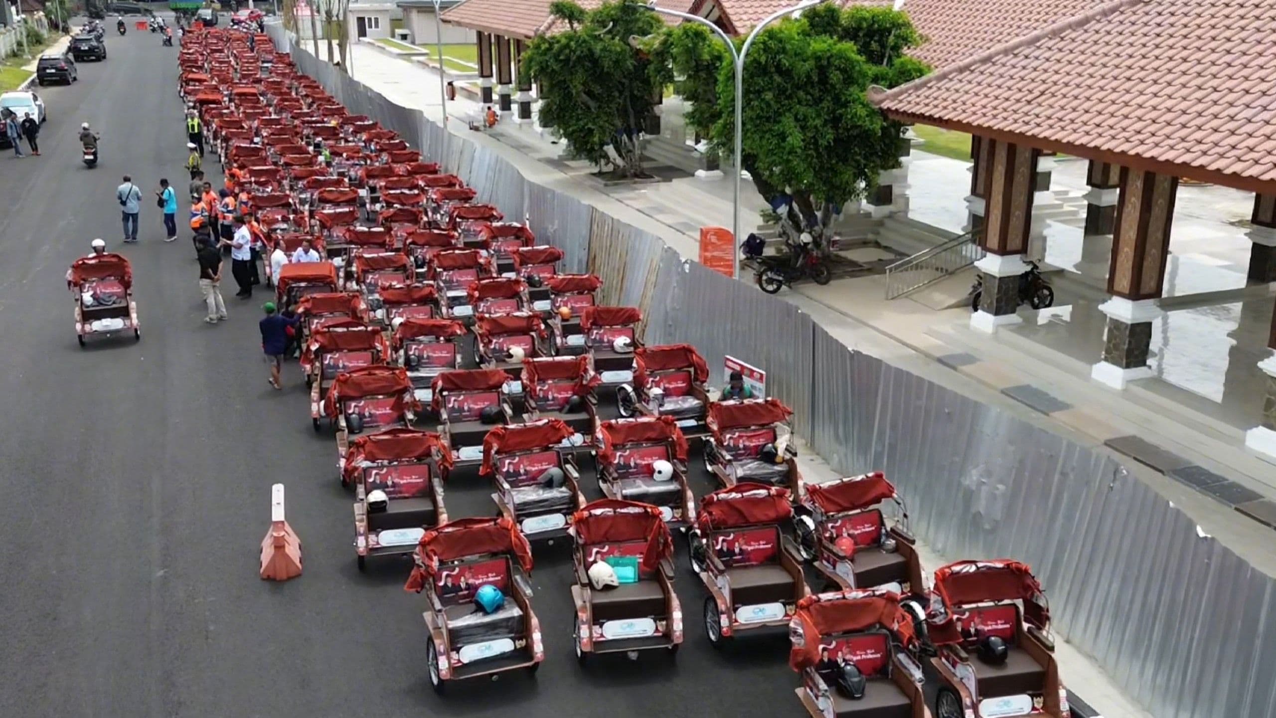 Bantuan Becak Listrik Prabowo Dorong Kesejahteraan Penarik Becak Sidoarjo
