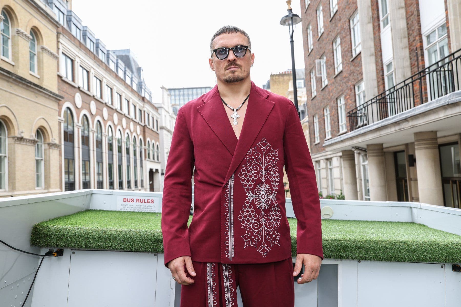 Oleksandr Usyk Bakal Ladeni Raja Kickboxing Rico Verhoeven di Depan Piramida Mesir 26 Mei
