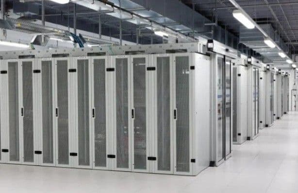 Intel Tak Sanggup Penuhi Permintaan Chip Pusat Data AI Global